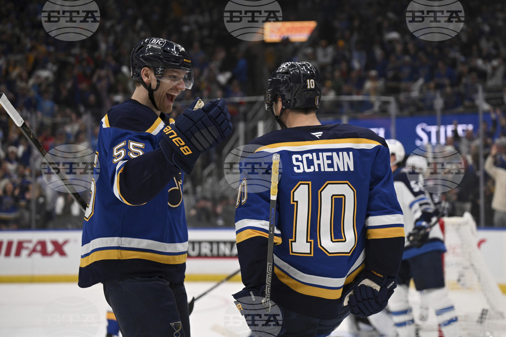 Сейнт Луис изравни серията с първенеца от редовния сезон в Националната хокейна лига Уинипег