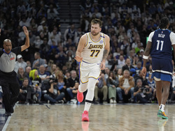 Lakers Timberwolves Basketball