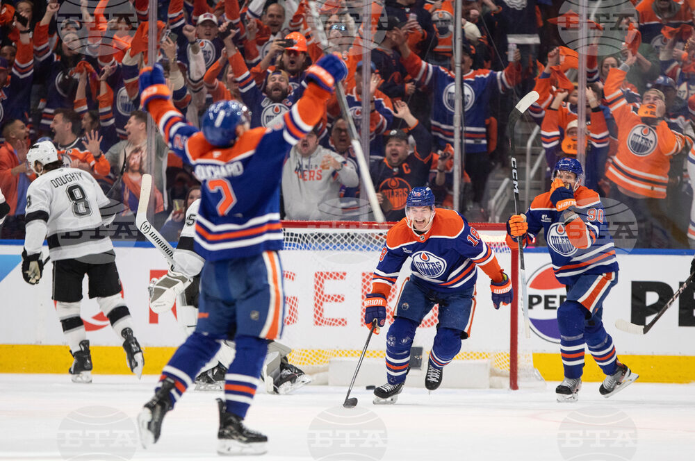 Три гола в последната третина и продължението донесоха победата на Едмънтън Ойлърс над Лос Анджелис Кингс
