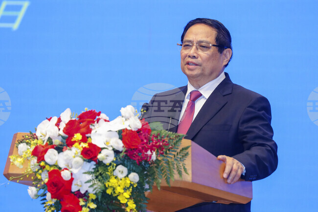 ВНА: Виетнамският премиер разговаря с представители на американски фирми във Виетнам 