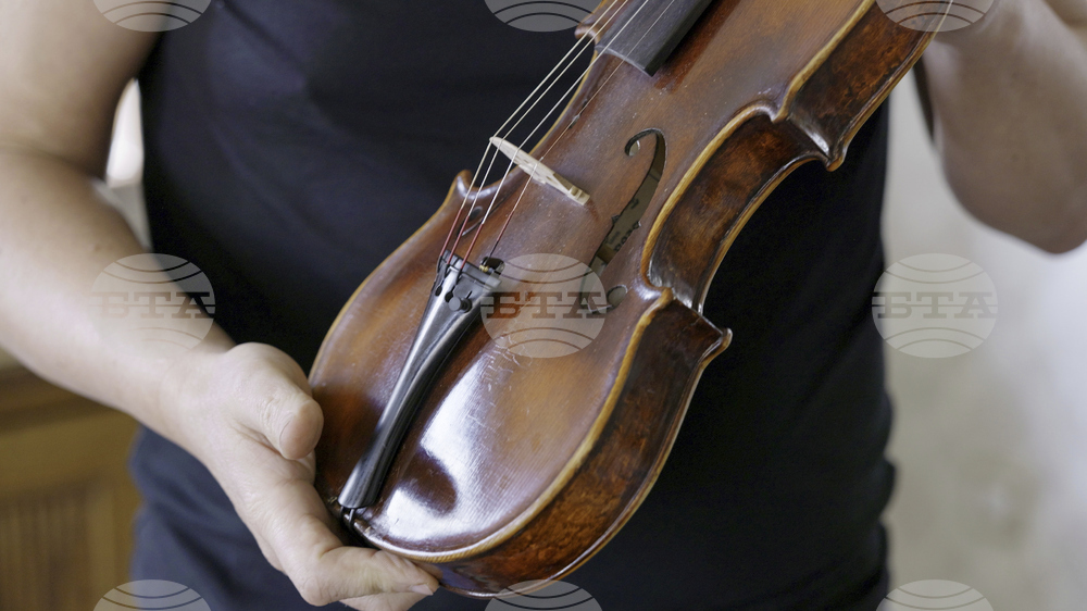 Hungary Dachau Violin of Hope