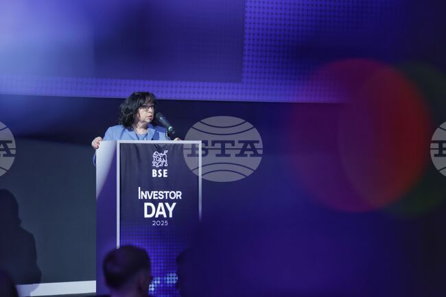 България изпълнява от началото на годината и критерия за ценова стабилност за членство в еврозоната, каза Теменужка Петкова