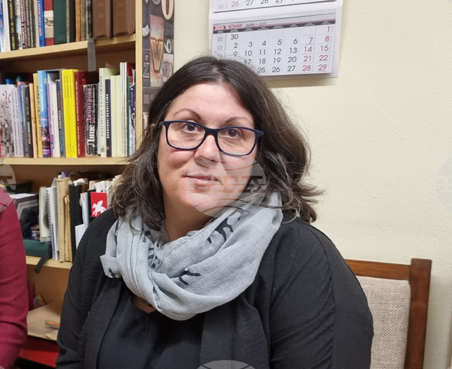 Няма нищо лошо да се издават много книги, смята художничката Таня Минчева