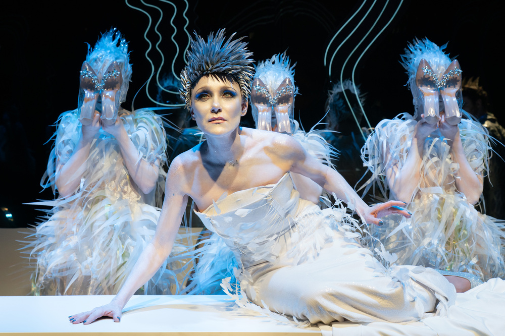 „Сън в лятна нощ“ е празнуване на театъра, казва режисьорката Диана Добрева