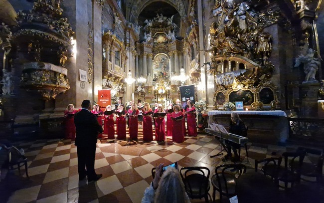 НЧ „Добри Войников – 1856“ – Шумен: „Родни звуци“ спечели сърцата на многобройната фестивална публика във Виена