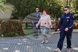 Бургас - абитуриенти - преподавател - покана за бал