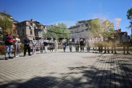 Бургас - абитуриенти - преподавател - покана за бал