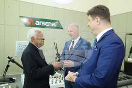 Военен завод „Арсенал“ - Росен Желязков - Антонио Коща