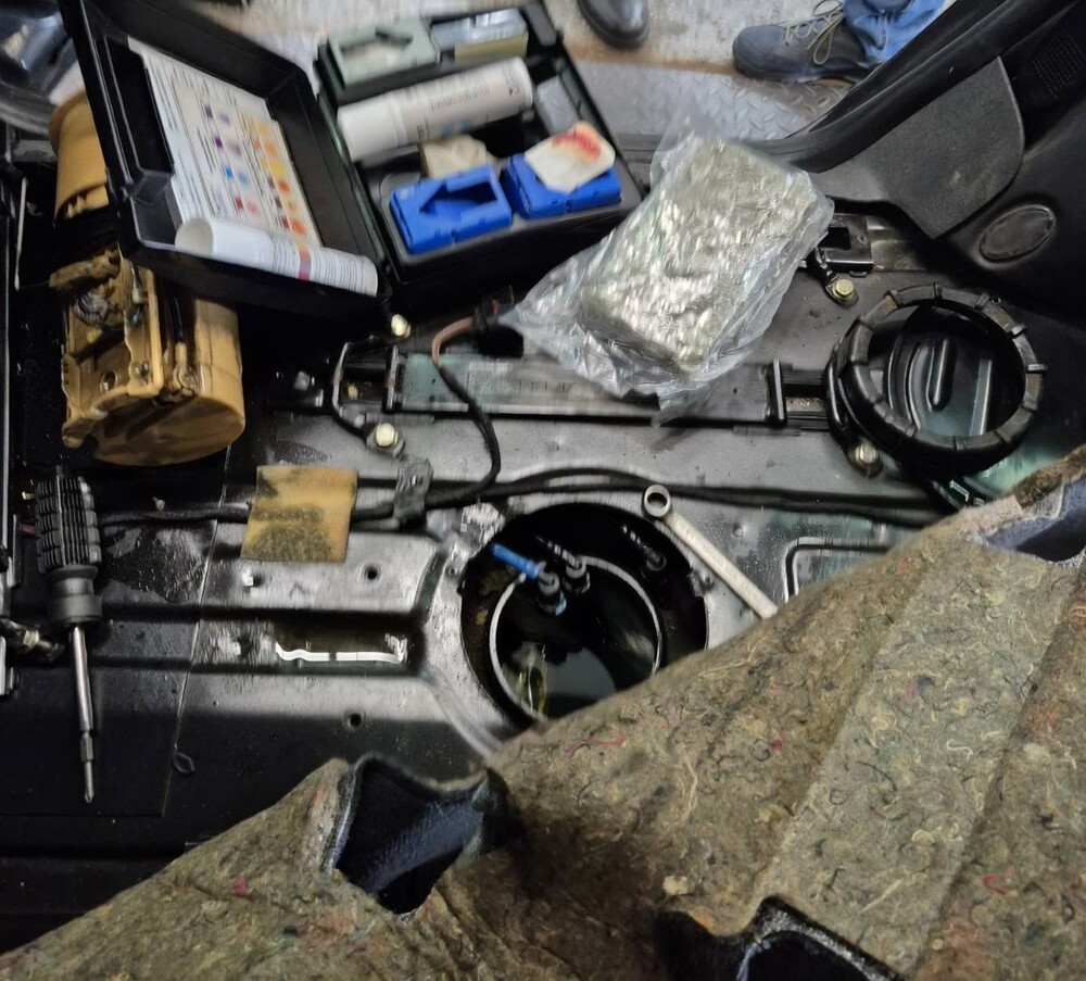 Младеж на 19 години е с обвинение за опит за контрабанда на марихуна за 120 хил. лева през граничен пункт„Капитан Андреево“