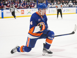 Canucks Islanders Hockey