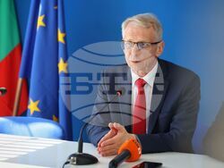 Национален пресклуб на БТА Бургас - „Продължаваме промяната" - пресконференция - Николай Денков