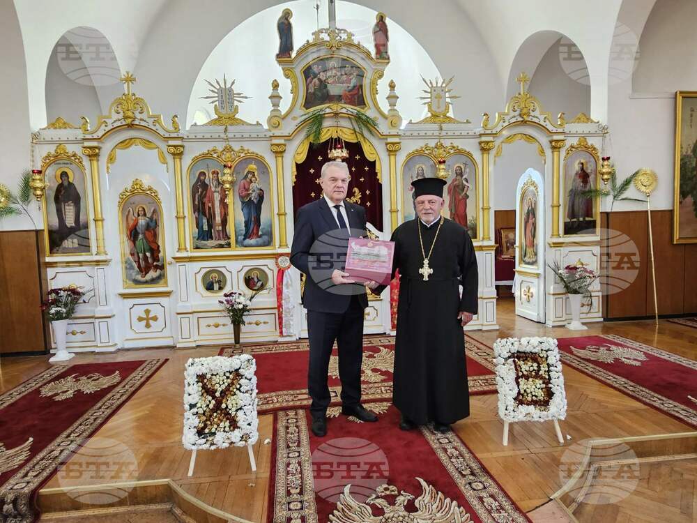 ПП АБВ: Румен Петков посети българския православен храм "Св. Св. Кирил и Методий" в Будапеща
