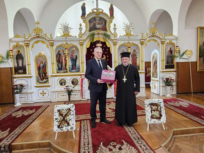 ПП АБВ: Румен Петков посети българския православен храм "Св. Св. Кирил и Методий" в Будапеща