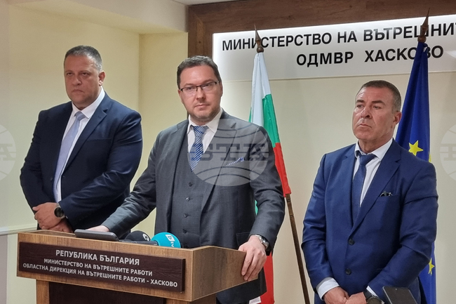 Трябва да се предприемат много сериозни мерки за пътната безопасност, каза вътрешният министър Даниел Митов