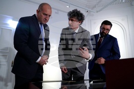 Полша - Варшава - Румен Радев - библиотека