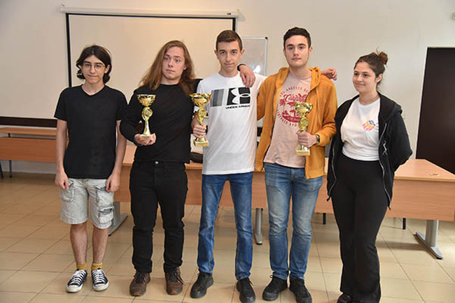 Боян Жечев стана победител в 20-ото Национално състезание по компютърни мрежи за ученици