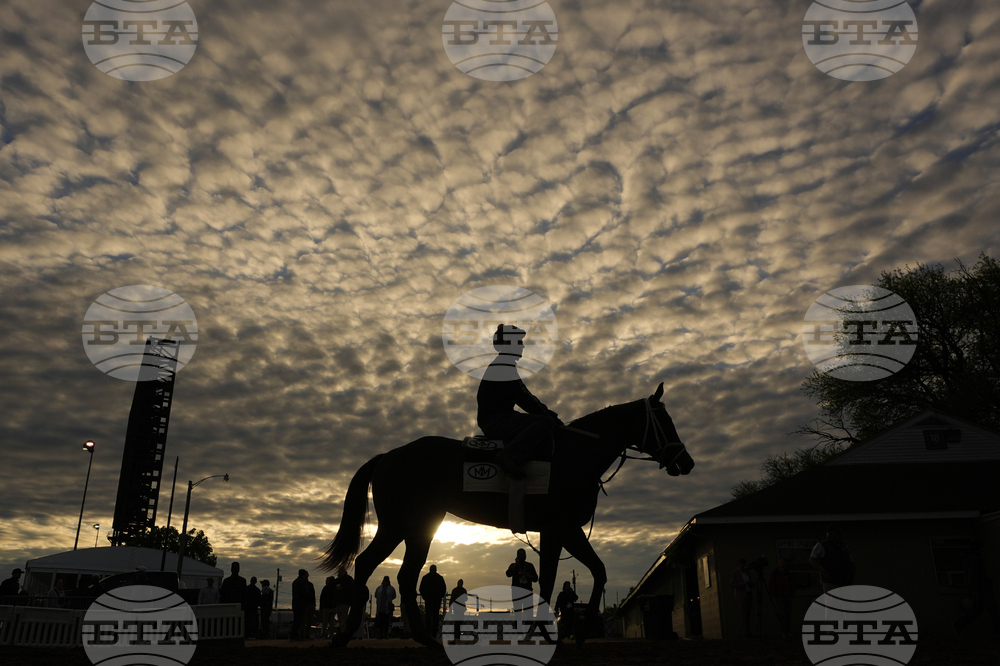 APTOPIX Kentucky Derby Horse Racing