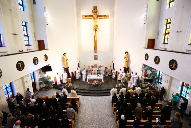  Sofia's Cathedral of St Joseph Holds Funeral Mass for Pope Francis