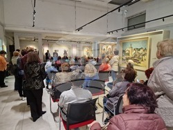 Каталогът „Една непозната колекция“ с творби от резиденцията на Вълко Червенков се представя в галерия „Академия“. Снимка: Ваня Сухарова/БТА