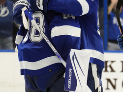 Avalanche Lightning Hockey