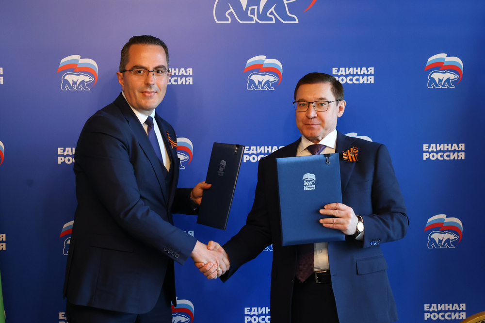 Vazrazhdane Signs Cooperation Agreement with United Russia Party 