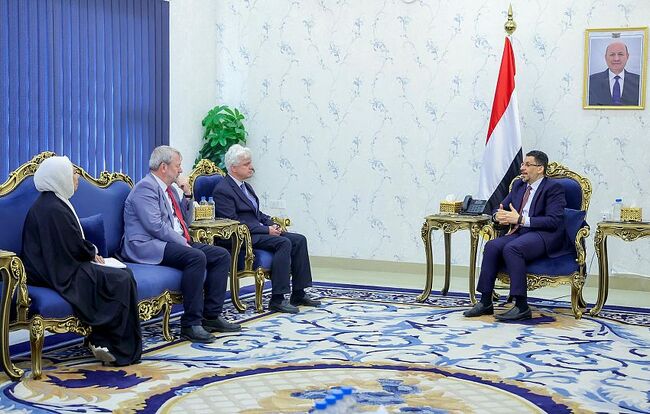 САБА: Йеменският премиер се срещна с регионалния директор на УНИЦЕФ