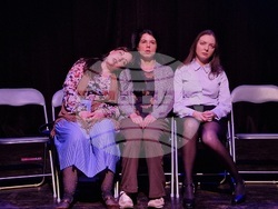 „Три за щастие“, авторски спектакъл на Ана Батева, е първата премиера на новата сцена „Спам“, снимка – Даниел Димитров/БТА