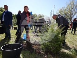 БАН - „Мирен атом-зелена планета“ - инициатива