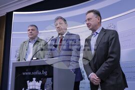 Столична община - Ивайло Йонков, Вили Лилков и Иван Сотиров - брифинг