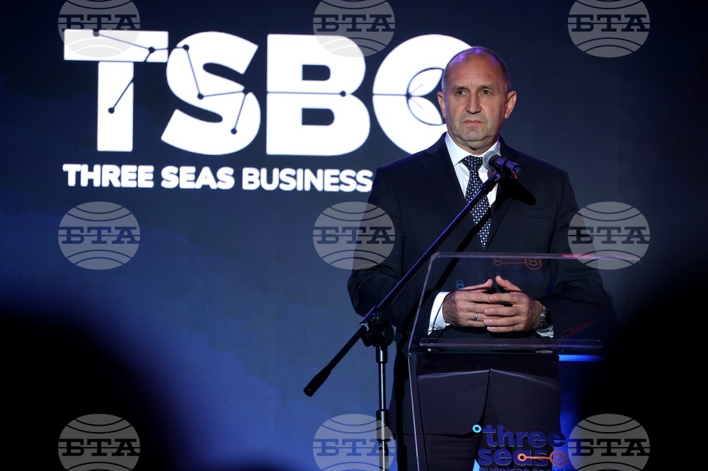 Полша - Варшава - бизнес форуч - Президентски панел - Румен Радев