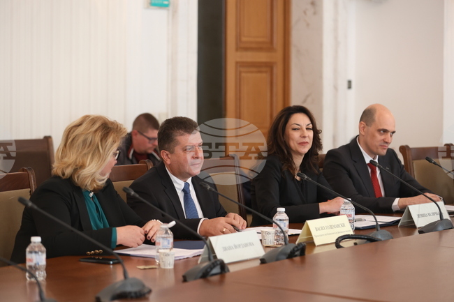 Кандидатите за заместник-председатели на Комисията за финансов надзор бяха изслушани в Комисията по бюджет и финанси в НС