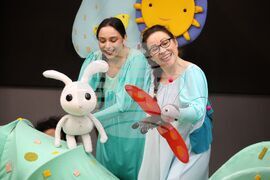 Бургас - „Зайченцето бяло" - куклен театър - премиера