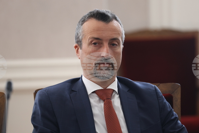 Проверката на дейността на подуправителя на НЗОК е вътрешна и няма нищо изненадващо в това, каза управителят на Касата доц. Петко Стефановски