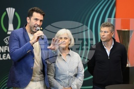 Футбол - трофеи - представяне