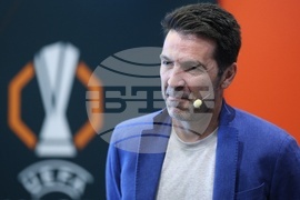 Футбол - трофеи - представяне