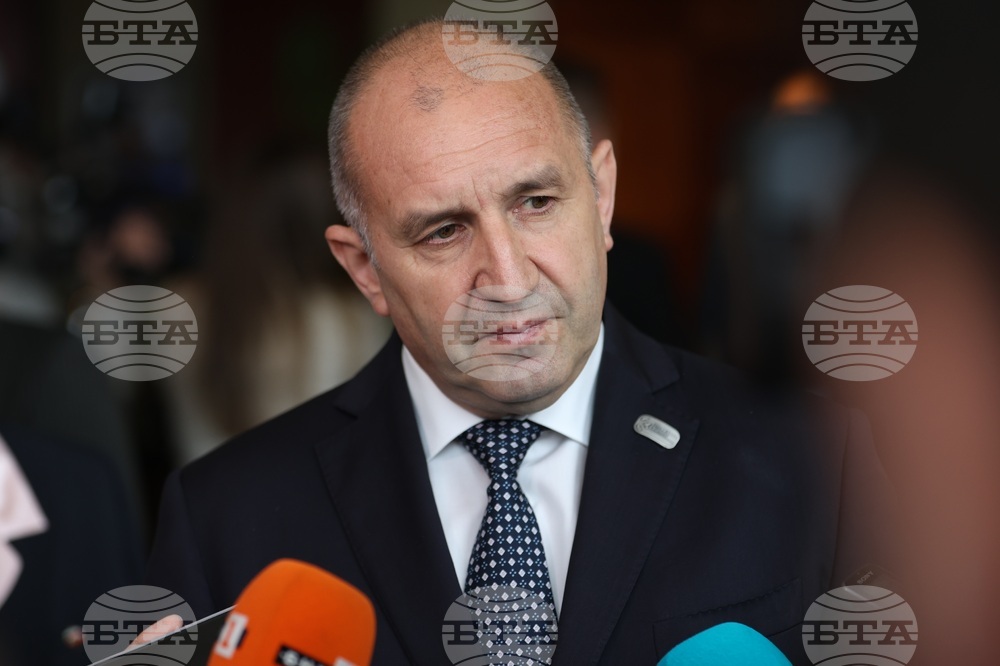 Ставащото в момента с F-16 е олицетворение на цялостното отношение на управлението на Борисов към проблемите на отбраната, каза Румен Радев