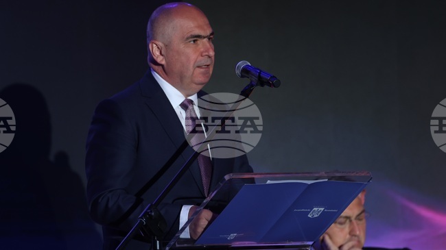 Без търговско решение дейността на "Лукойл" в Румъния ще бъде много трудна за осъществяване, каза румънският премиер