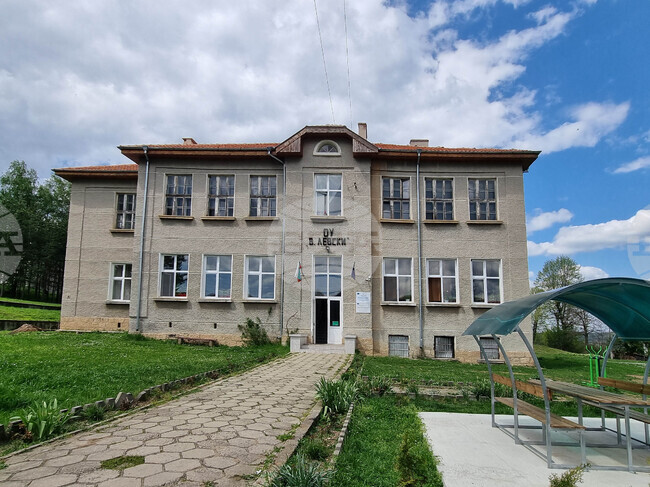 Общоградско състезание „Пиша и чета правилно“ се проведе за пета година в Сливен