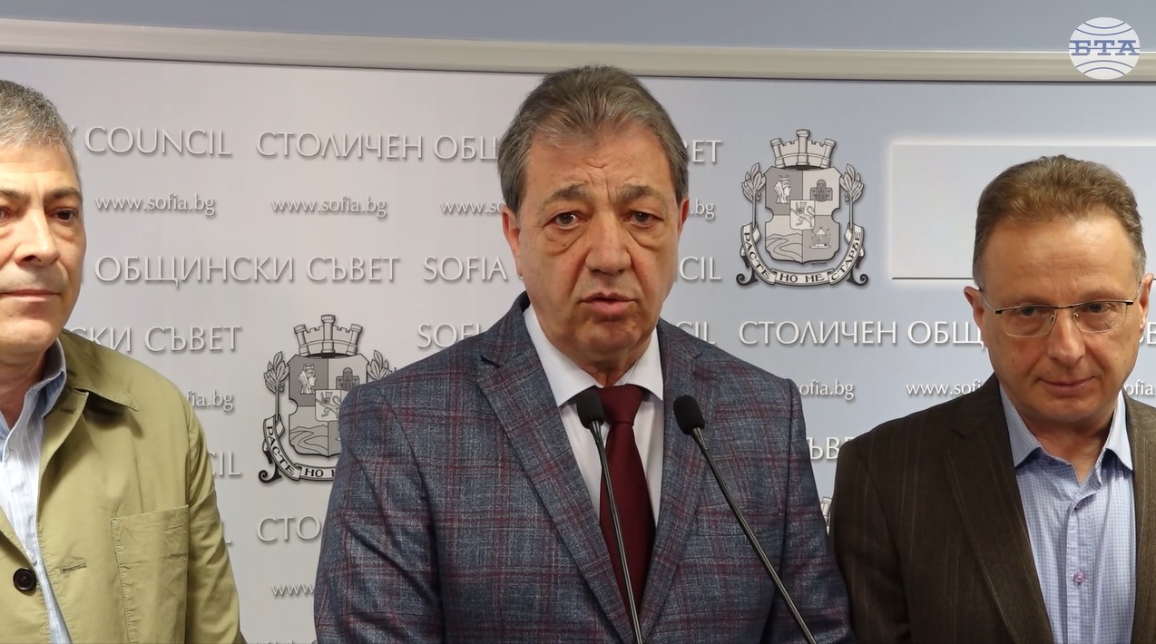 Столичният общински съвет се управлява от икономическо мнозинство и е подвластен на чужда воля, заяви Вили Лилков от "Синя София