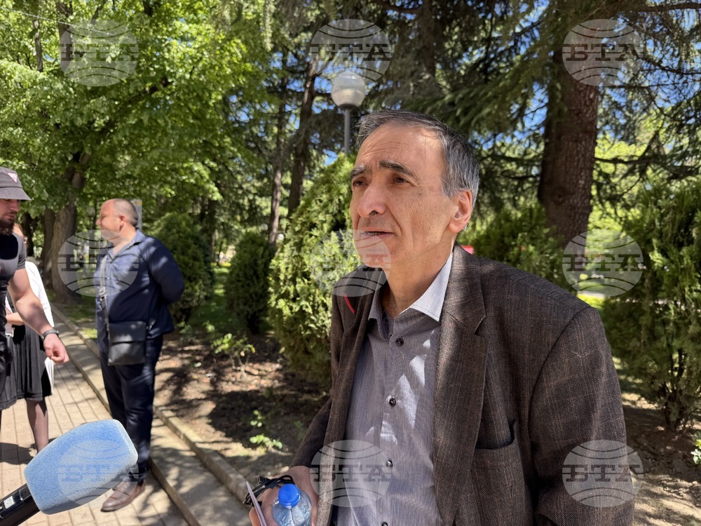 Регламентът, предложен от ЕК, ще унищожи без причина бранша на розопроизводството, смята проф. Иван Бъчваров от Софийския университет