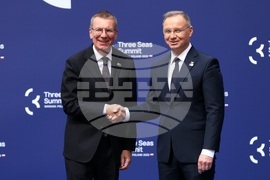 Полша - Варшава - Среща на върха на инициативата „Три морета“