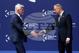 Полша - Варшава - Среща на върха на инициативата „Три морета“