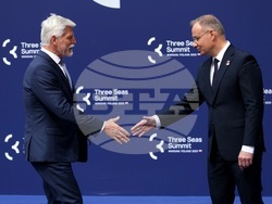 Полша - Варшава - Среща на върха на инициативата „Три морета“