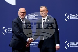 Полша - Варшава - Среща на върха на инициативата „Три морета“