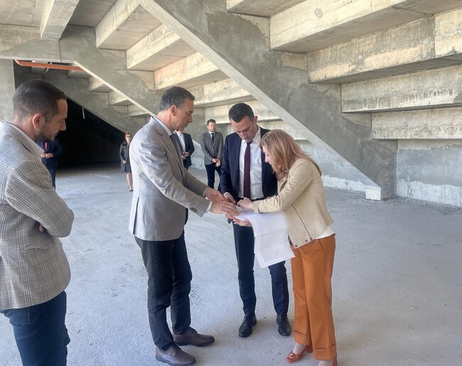 Министър Пешев на работно посещение в Бургас