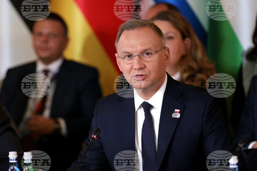 Полша - Варшава - Среща на върха на инициативата „Три морета“ - Пленарни разговори