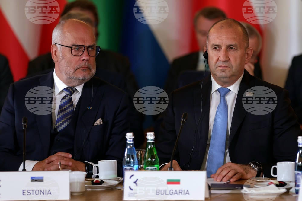 Полша - Варшава - Среща на върха на инициативата „Три морета“ - Пленарни разговори