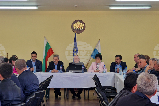 Като балансиран, изцяло в полза на жителите на Община Самуил, определи бюджета за 2025 година кметът инж. Джевдет Азис