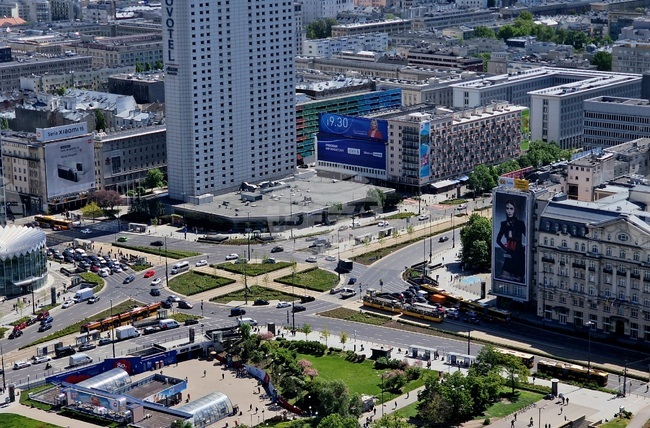 Таванът на цените на горивата в Полша представлява риск за инфлацията и бюджета, обяви фискален надзорен орган