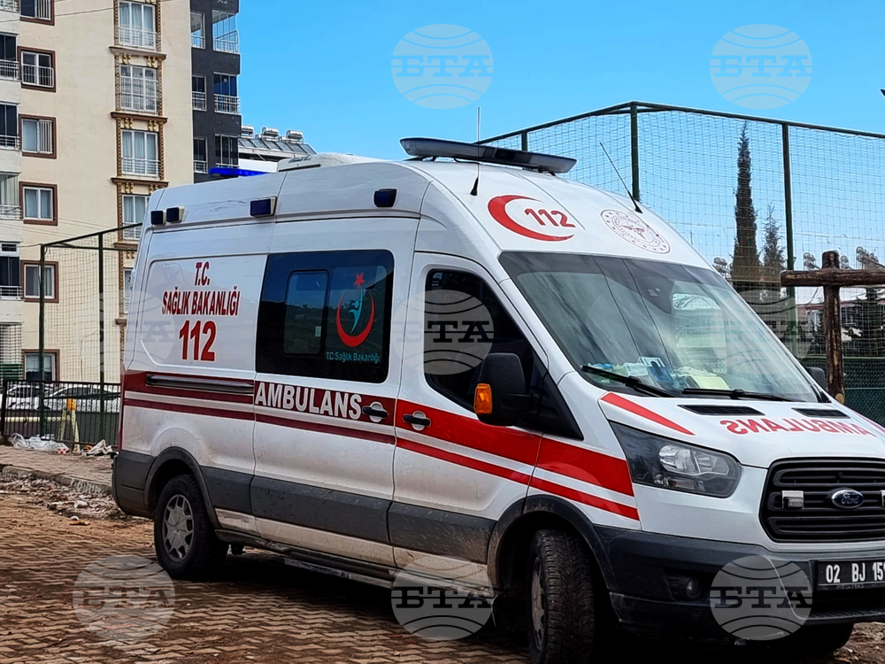 Четирима души са починали от отравяне с фалшив алкохол в Истанбул